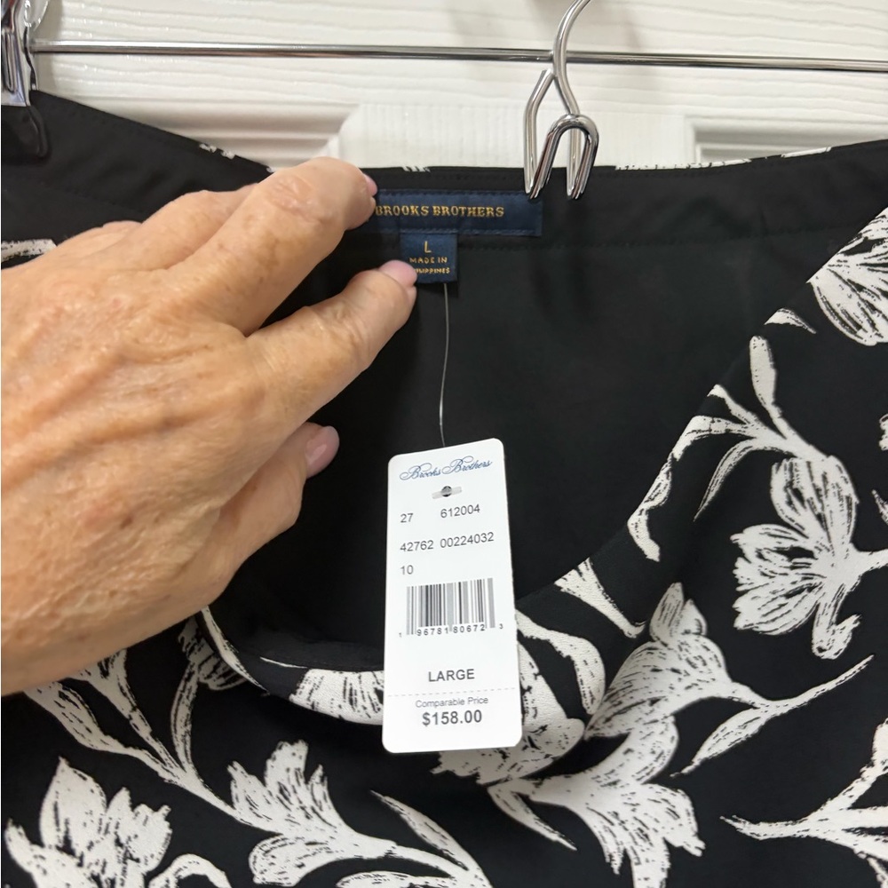 Brooks Brothers Black and White Floral Skirt - Picture 2 of 3
